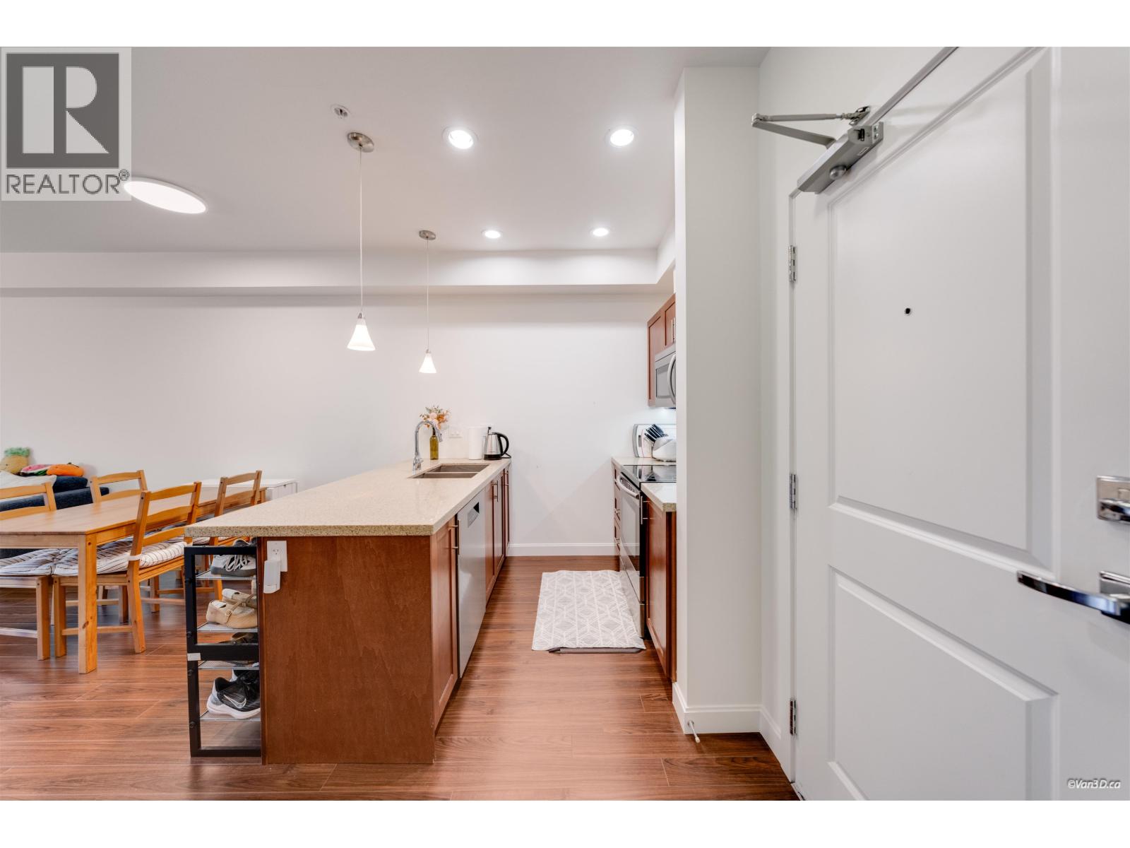 110 5655 Inman Avenue, Burnaby, British Columbia  V5H 2M2 - Photo 10 - R3090533