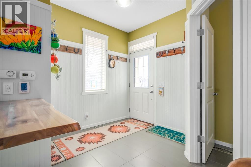 12 Sunrise View, Cochrane, Alberta  T4C 0W3 - Photo 3 - A2287157