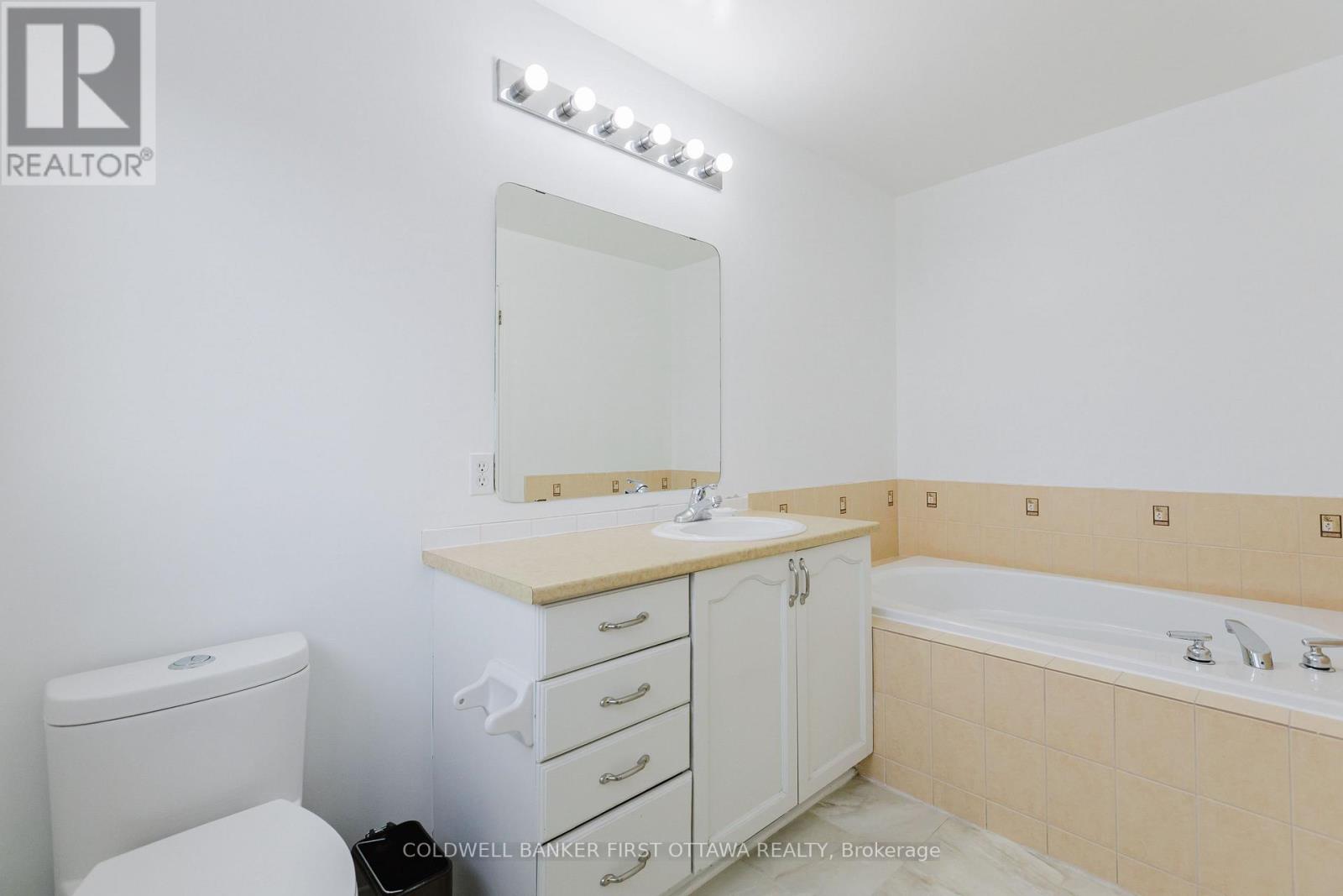 13 Villandry Street, Ottawa, Ontario  K2G 6X7 - Photo 20 - X12796248