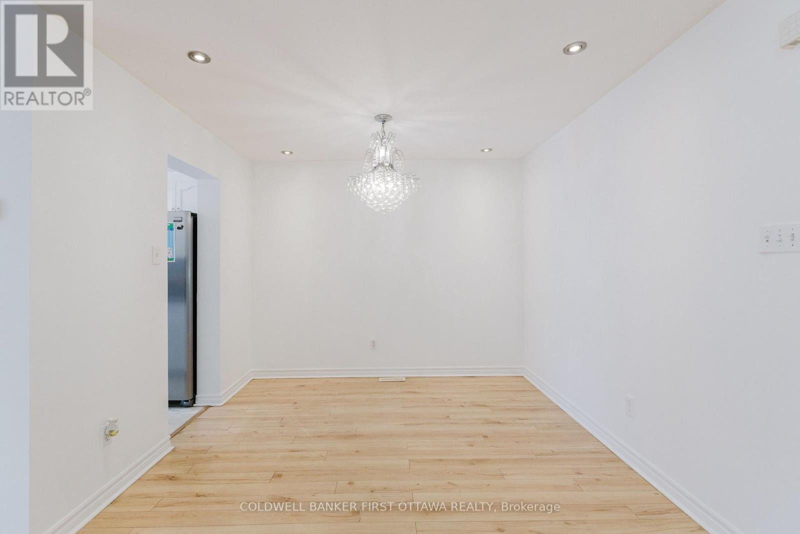 13 Villandry Street, Ottawa, Ontario  K2G 6X7 - Photo 9 - X12796248