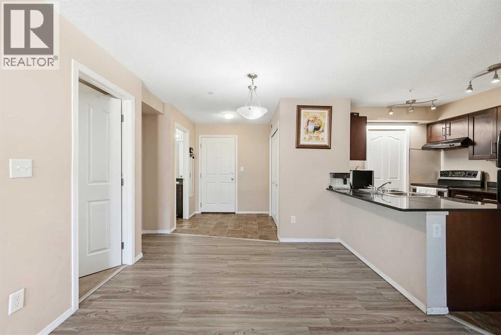 307, 7130 80 Avenue Ne, Calgary, Alberta  T3J 0N5 - Photo 4 - A2286249