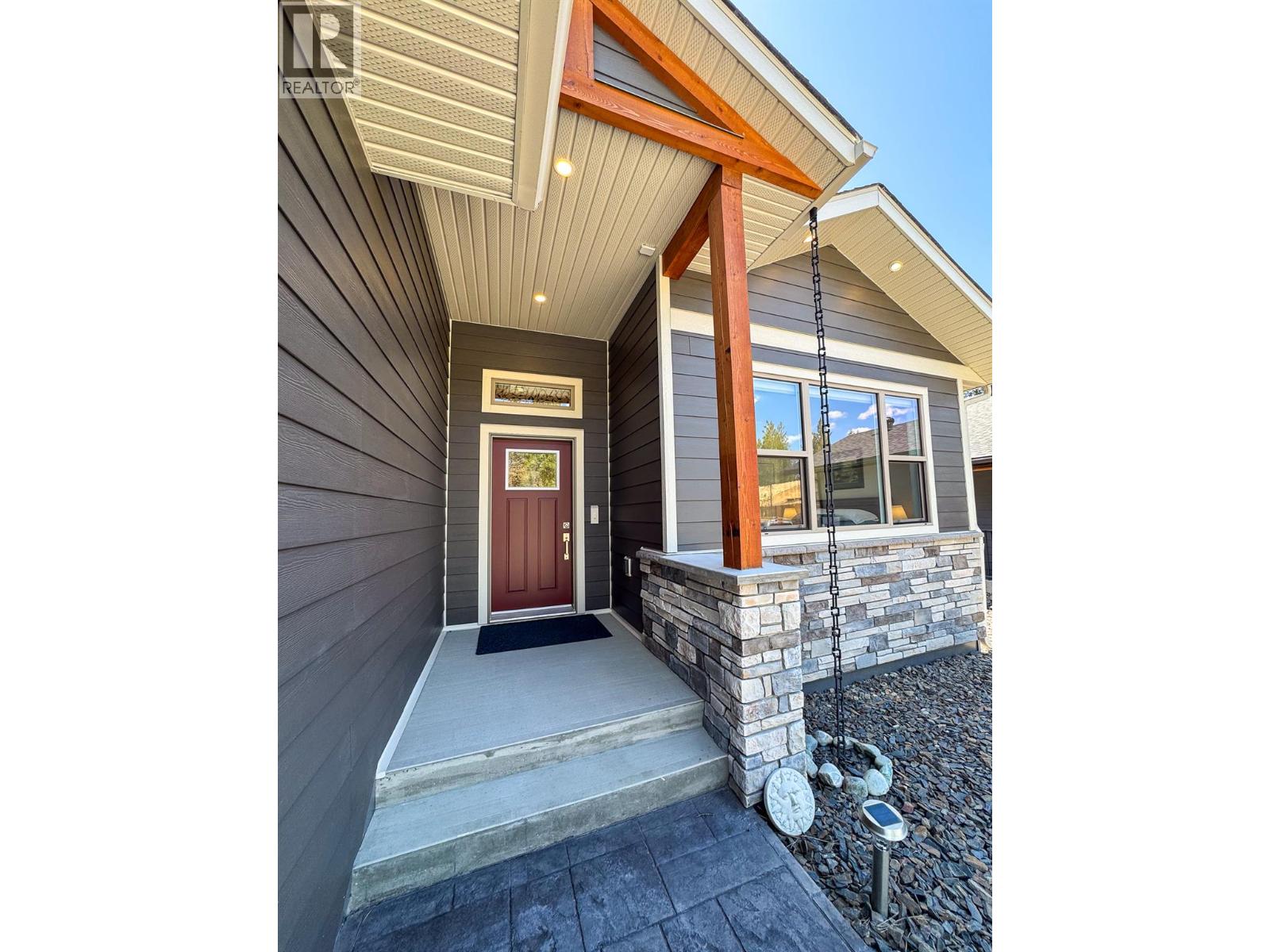 245 Shadow Mountain Boulevard, Cranbrook, British Columbia  V1C 0C6 - Photo 6 - 10375907