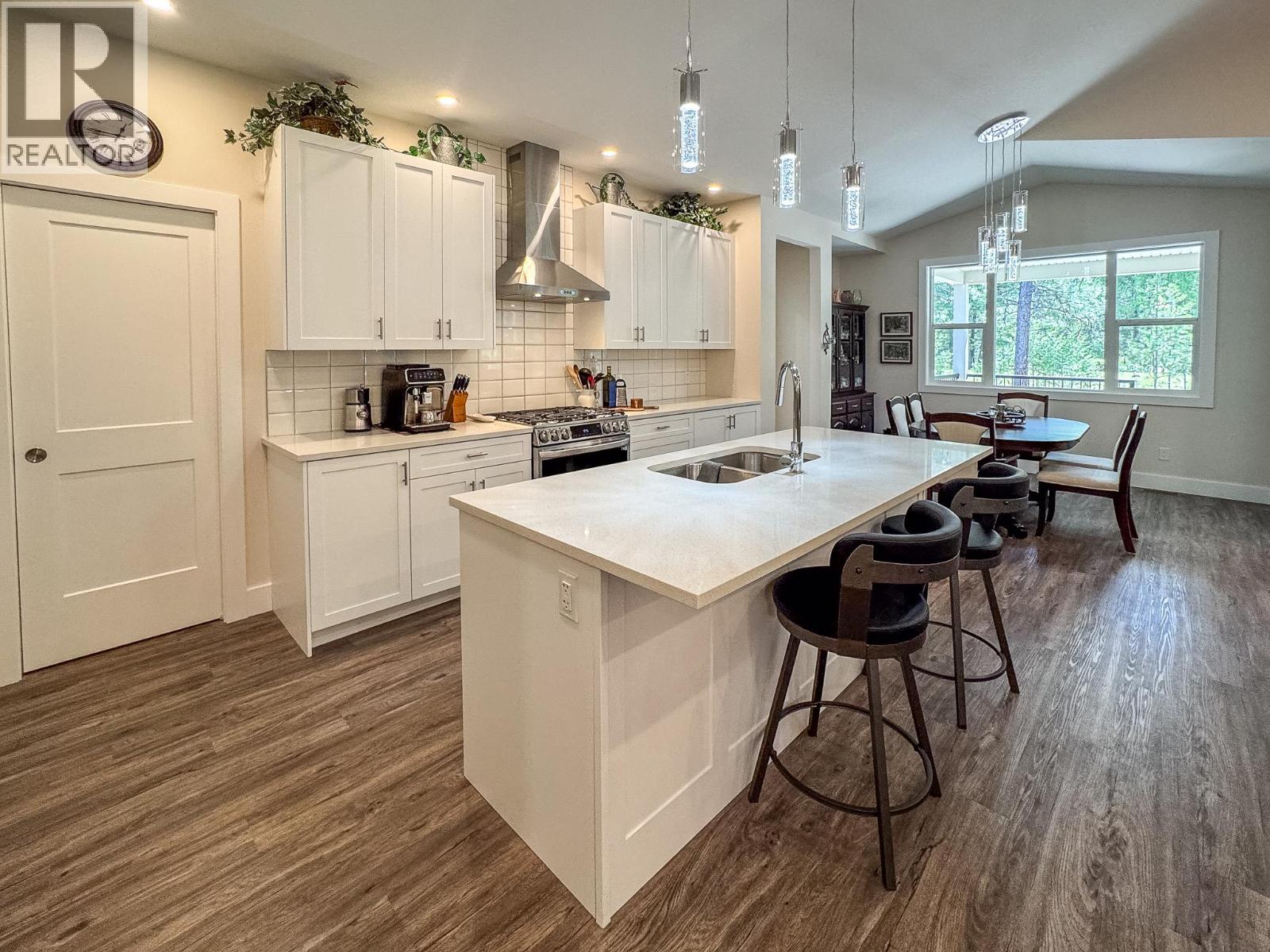 245 Shadow Mountain Boulevard, Cranbrook, British Columbia  V1C 0C6 - Photo 11 - 10375907