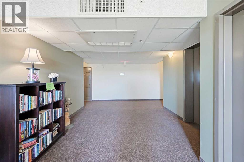 404, 300 Edwards Way Nw, Airdrie, Alberta  T4B 3B4 - Photo 38 - A2286880