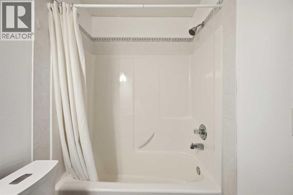 404, 300 Edwards Way Nw, Airdrie, Alberta  T4B 3B4 - Photo 30 - A2286880