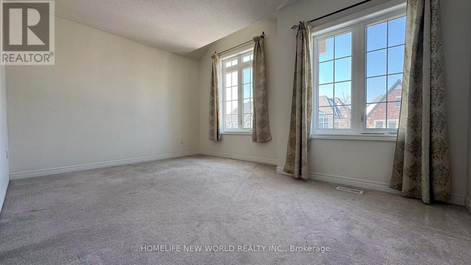 38 Roy Harper Avenue, Aurora, Ontario  L4G 0V4 - Photo 16 - N12796252