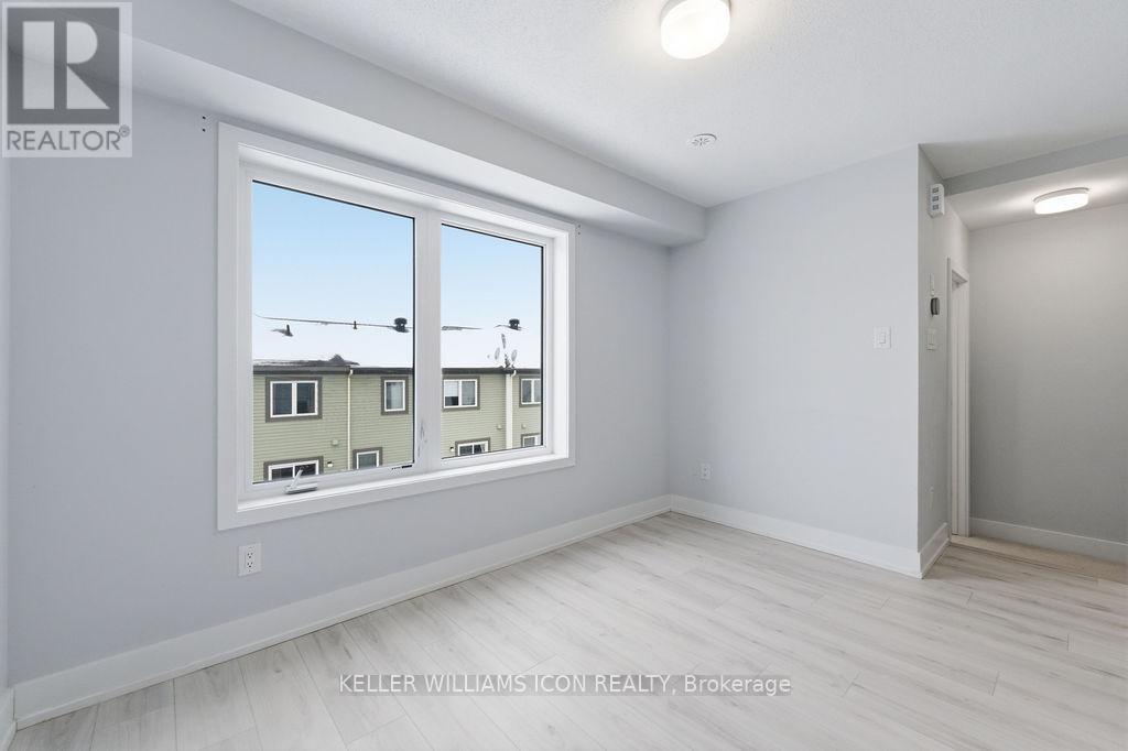 543 Woven Private, Ottawa, Ontario  K2S 3B2 - Photo 14 - X12646370