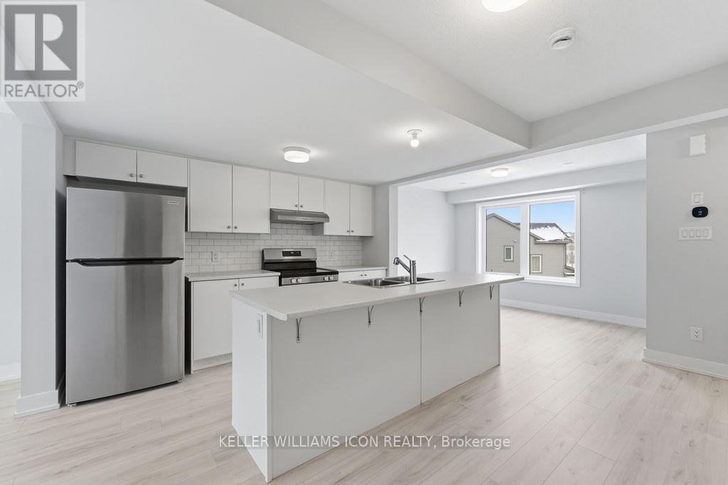 543 Woven Private, Ottawa, Ontario  K2S 3B2 - Photo 15 - X12646370