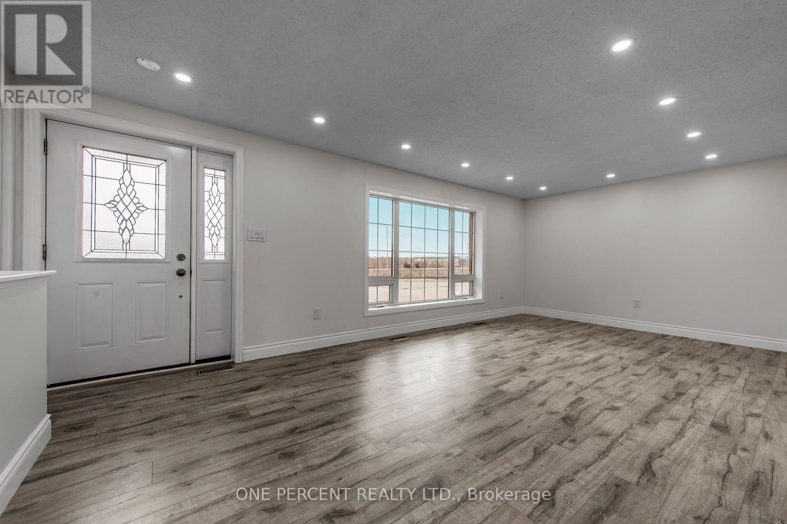 156011 Highway 10 Highway, Melancthon, Ontario  L9V 1X9 - Photo 4 - X12796246