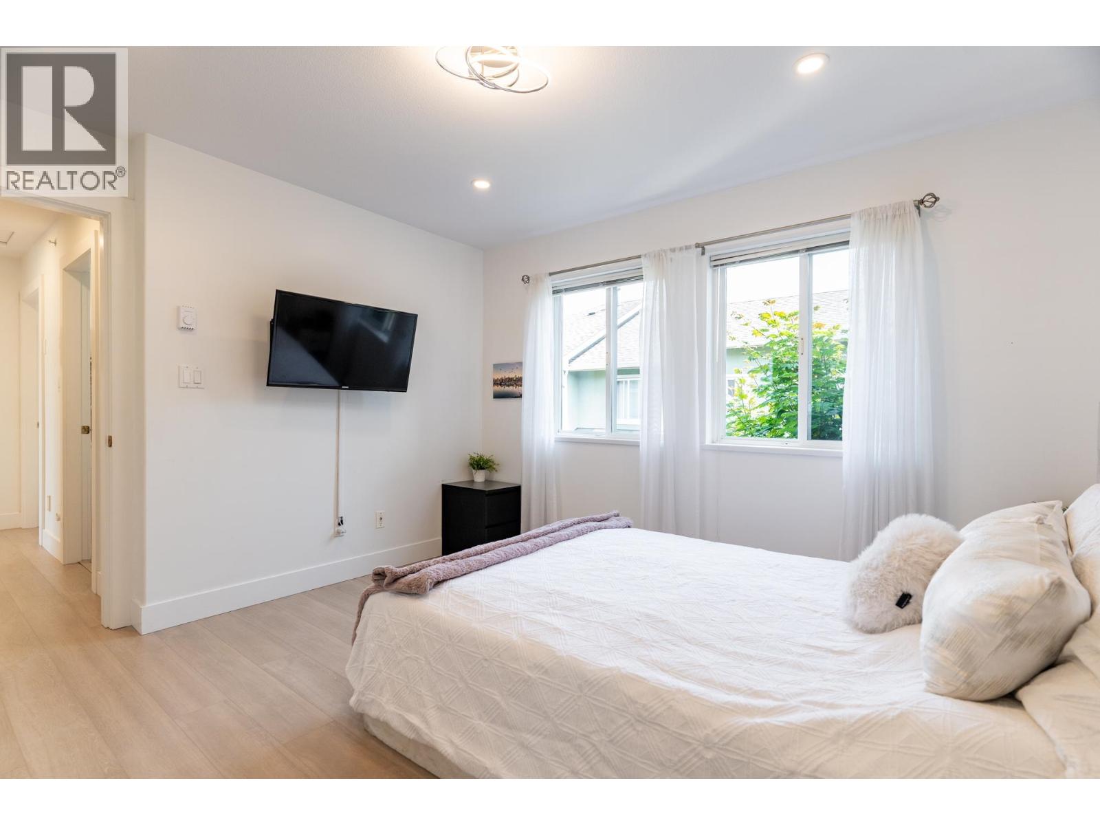 2 1233 W 16th Street, North Vancouver, British Columbia  V7P 1R5 - Photo 22 - R3090653