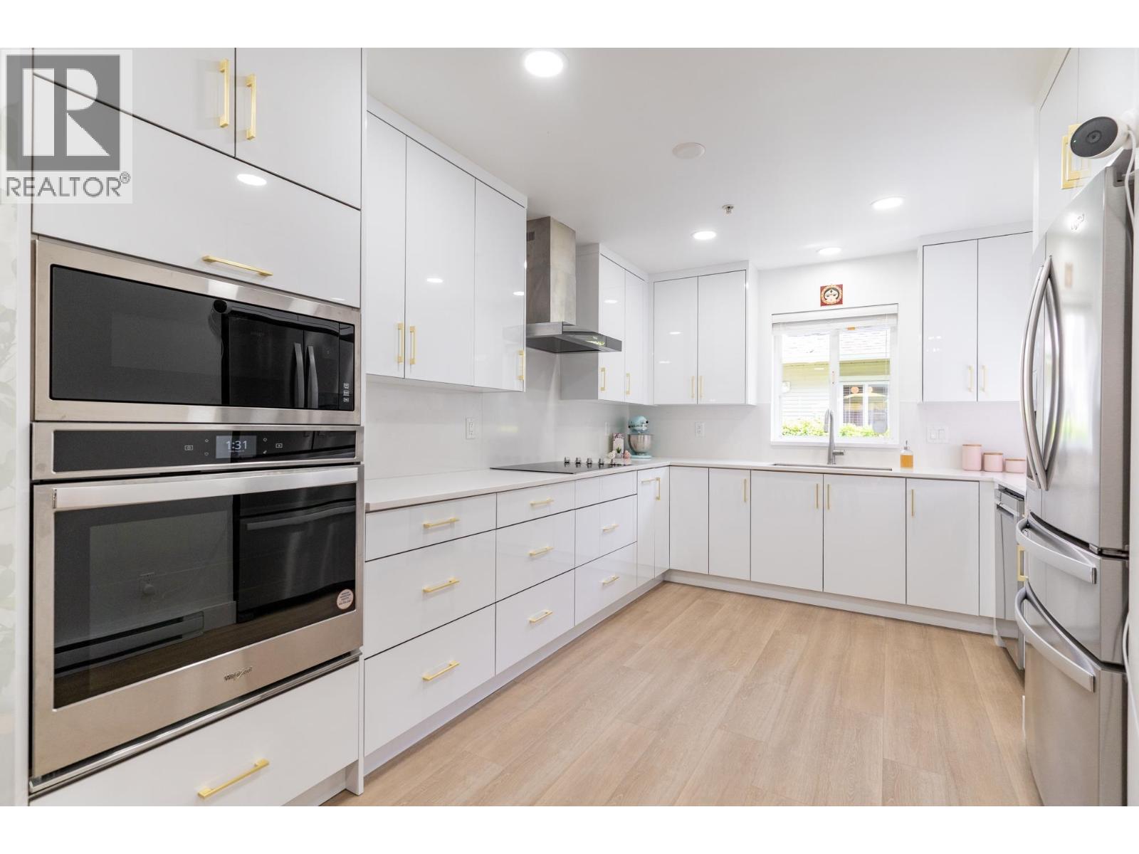 2 1233 W 16th Street, North Vancouver, British Columbia  V7P 1R5 - Photo 13 - R3090653