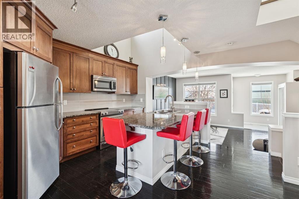 15 New Brighton Common Se, Calgary, Alberta  T2Z 0T9 - Photo 5 - A2281976