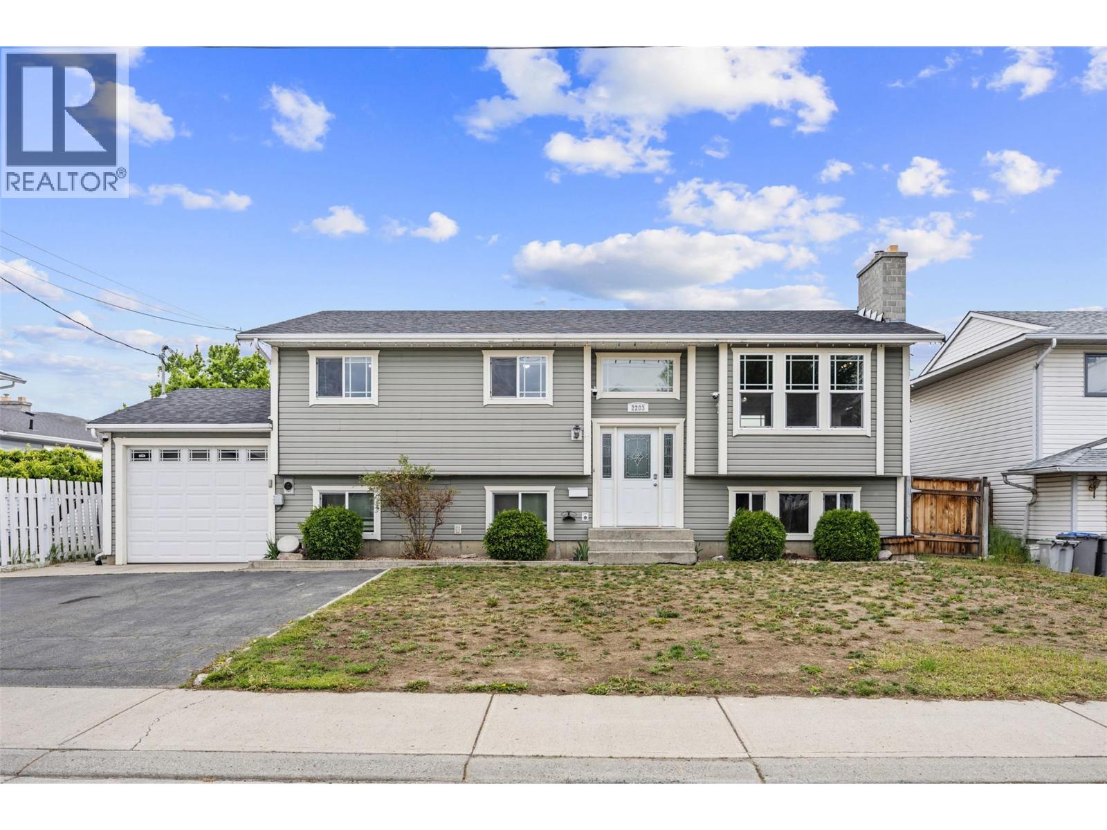 2203 Bossert Avenue, Kamloops, British Columbia