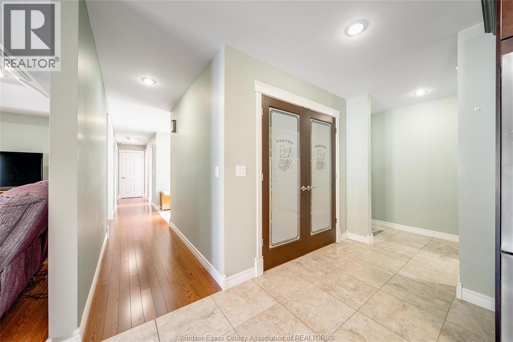 1540 Sprucewood Avenue, Lasalle, Ontario  N9J 1X4 - Photo 4 - 25026921