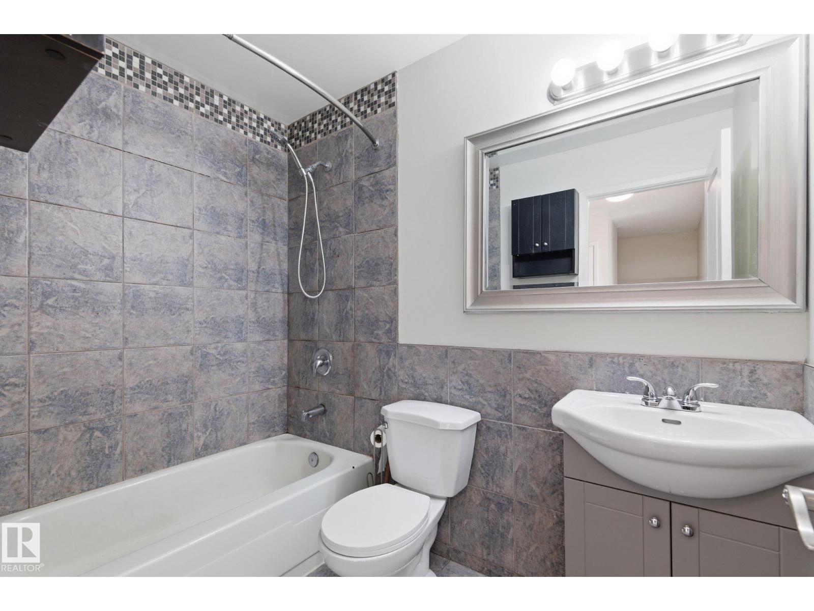 180 Londonderry Sq Nw, Edmonton, Alberta  T5C 3C4 - Photo 34 - E4473751