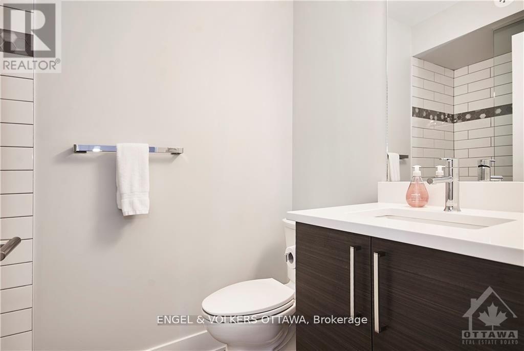 1 - 569 Mcleod Street, Ottawa, Ontario  K1R 5R2 - Photo 5 - X12796258