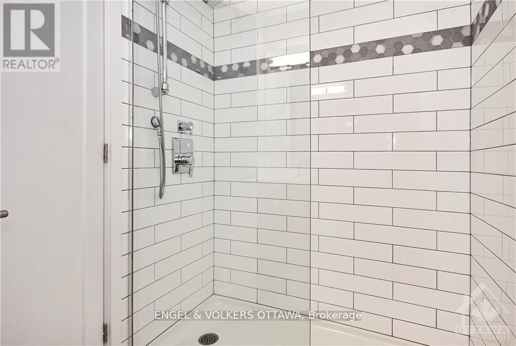 1 - 569 Mcleod Street, Ottawa, Ontario  K1R 5R2 - Photo 7 - X12796258