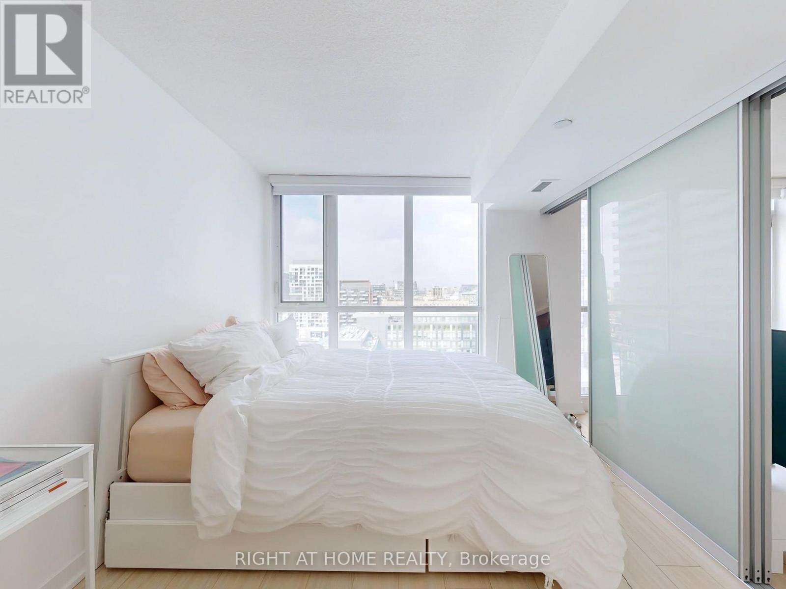 85 Queen's Wharf Road, Toronto, Ontario  M5V 0J9 - Photo 11 - C12796264