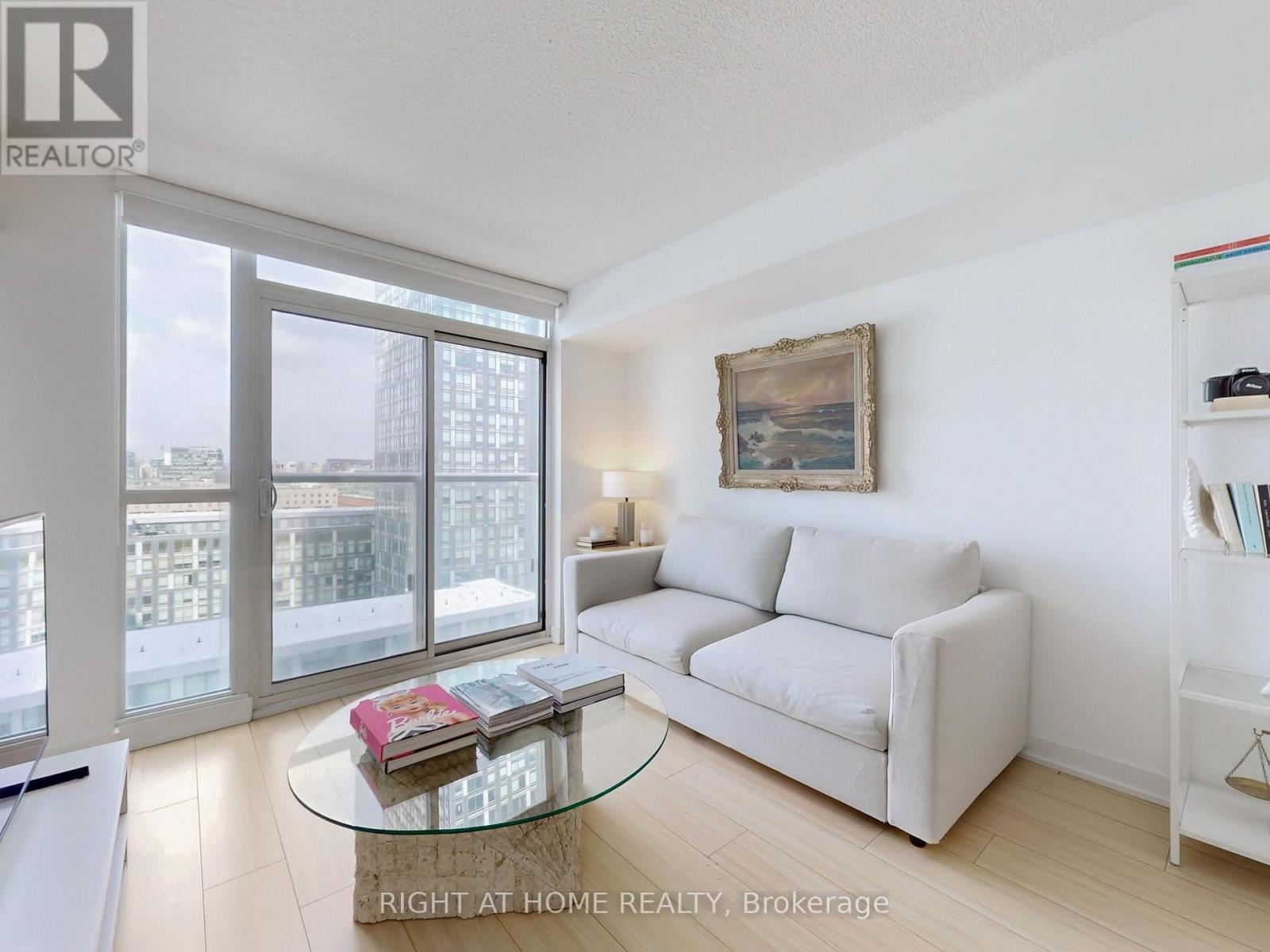 85 Queen's Wharf Road, Toronto, Ontario  M5V 0J9 - Photo 2 - C12796264