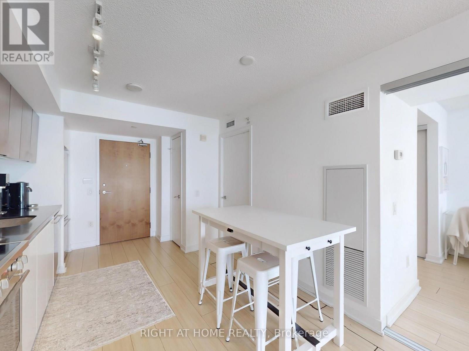 85 Queen's Wharf Road, Toronto, Ontario  M5V 0J9 - Photo 6 - C12796264