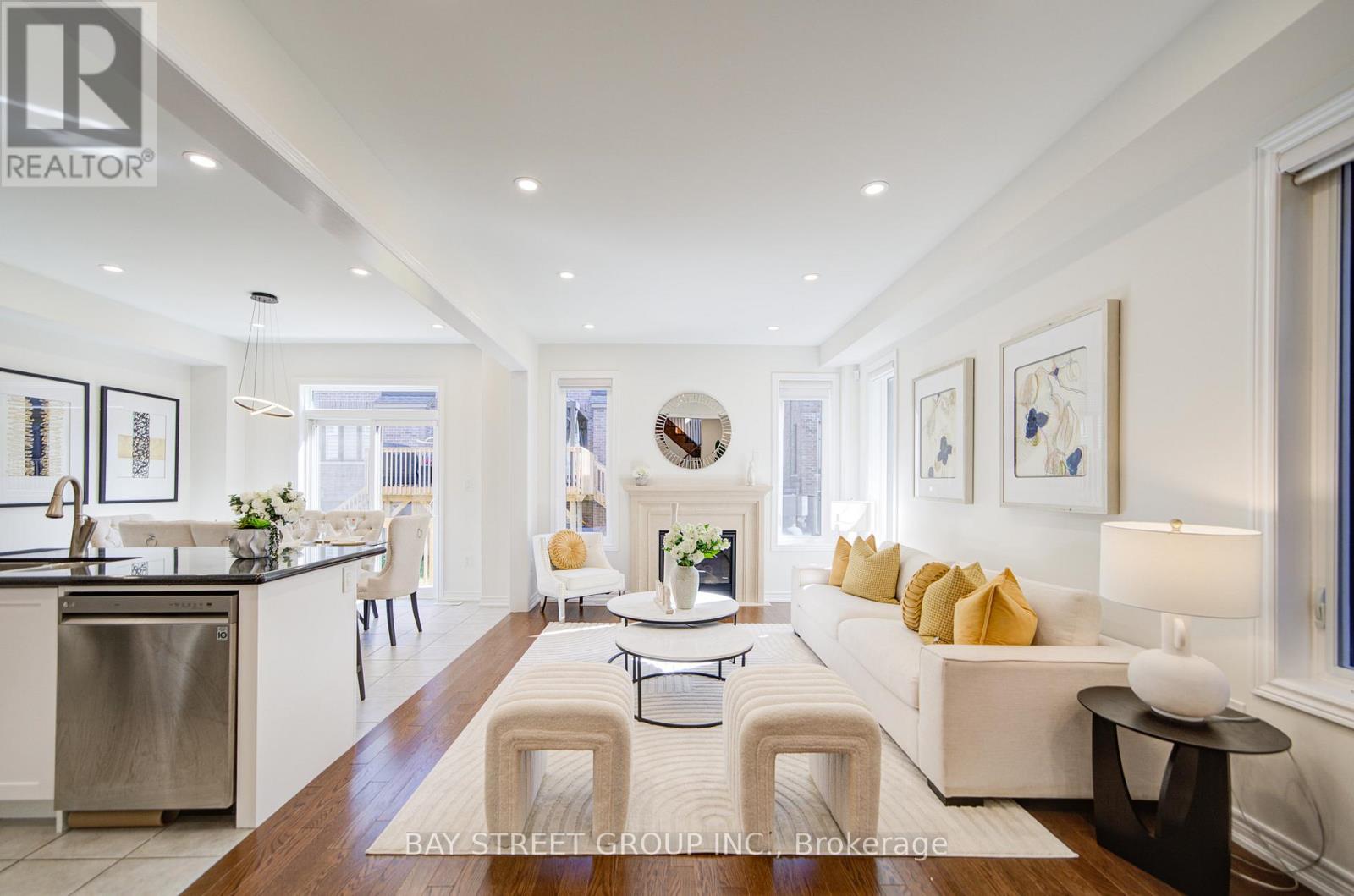 87 Mccague Avenue, Richmond Hill, Ontario  L4S 0M2 - Photo 12 - N12796254