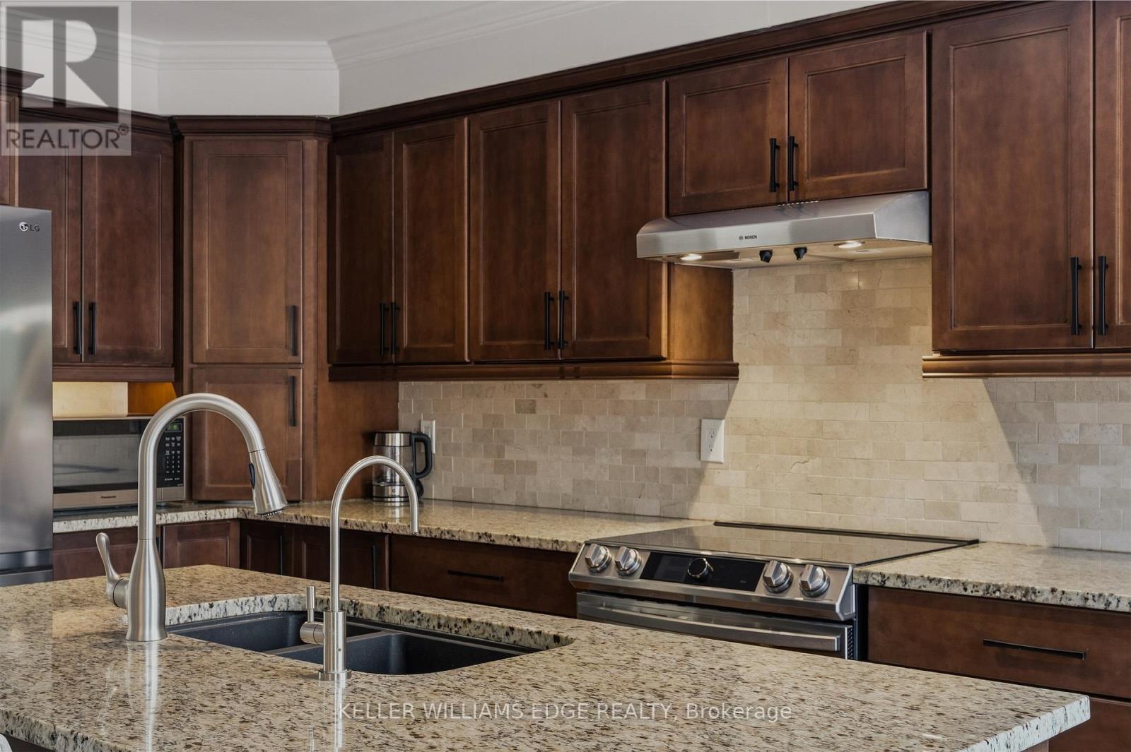 20 - 5255 Lakeshore Road, Burlington, Ontario  L7L 5X6 - Photo 10 - W12796262