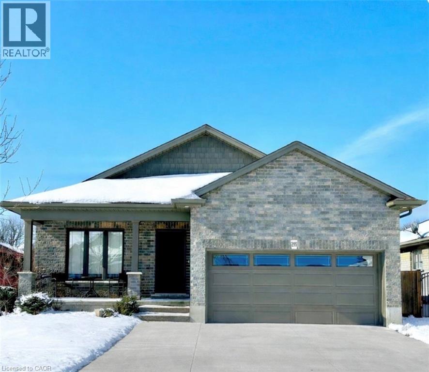 295 Courtland Street, Delhi, Ontario  N4B 0A7 - Photo 1 - 40780668