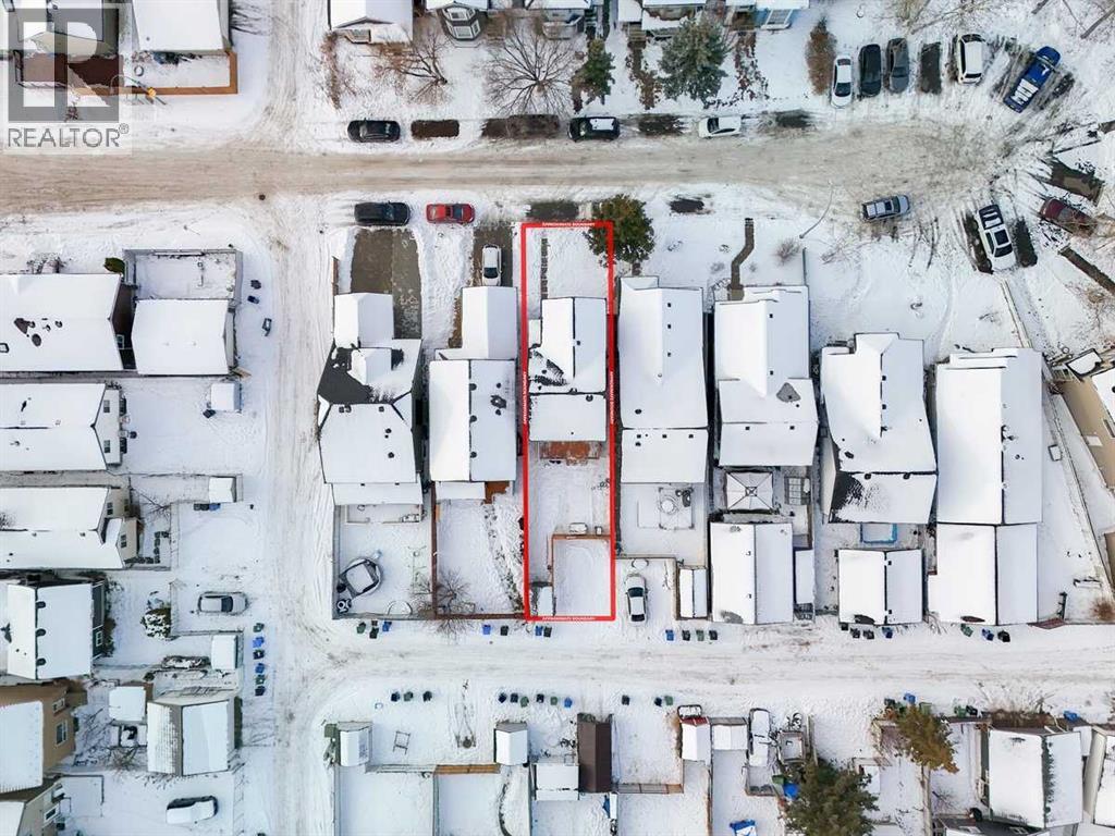 214 Martinwood Place Ne, Calgary, Alberta  T3J 3H6 - Photo 3 - A2284380