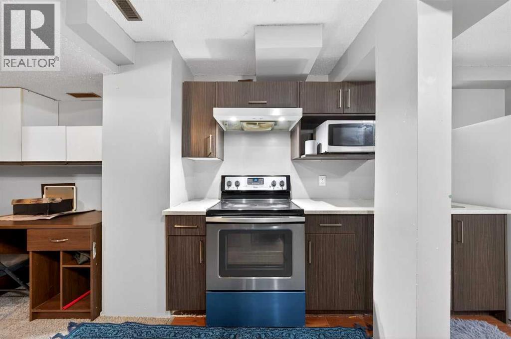 214 Martinwood Place Ne, Calgary, Alberta  T3J 3H6 - Photo 40 - A2284380