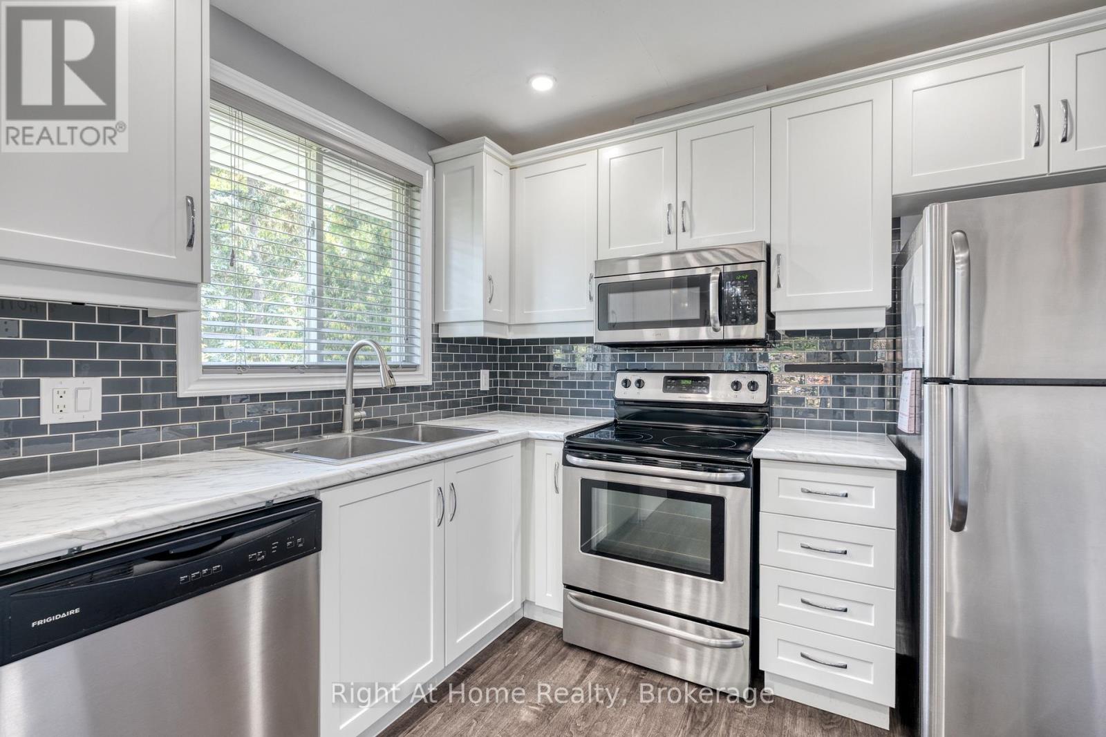 289 1/2 Pelham Road, St. Catharines, Ontario  L2S 3B1 - Photo 10 - X12796284