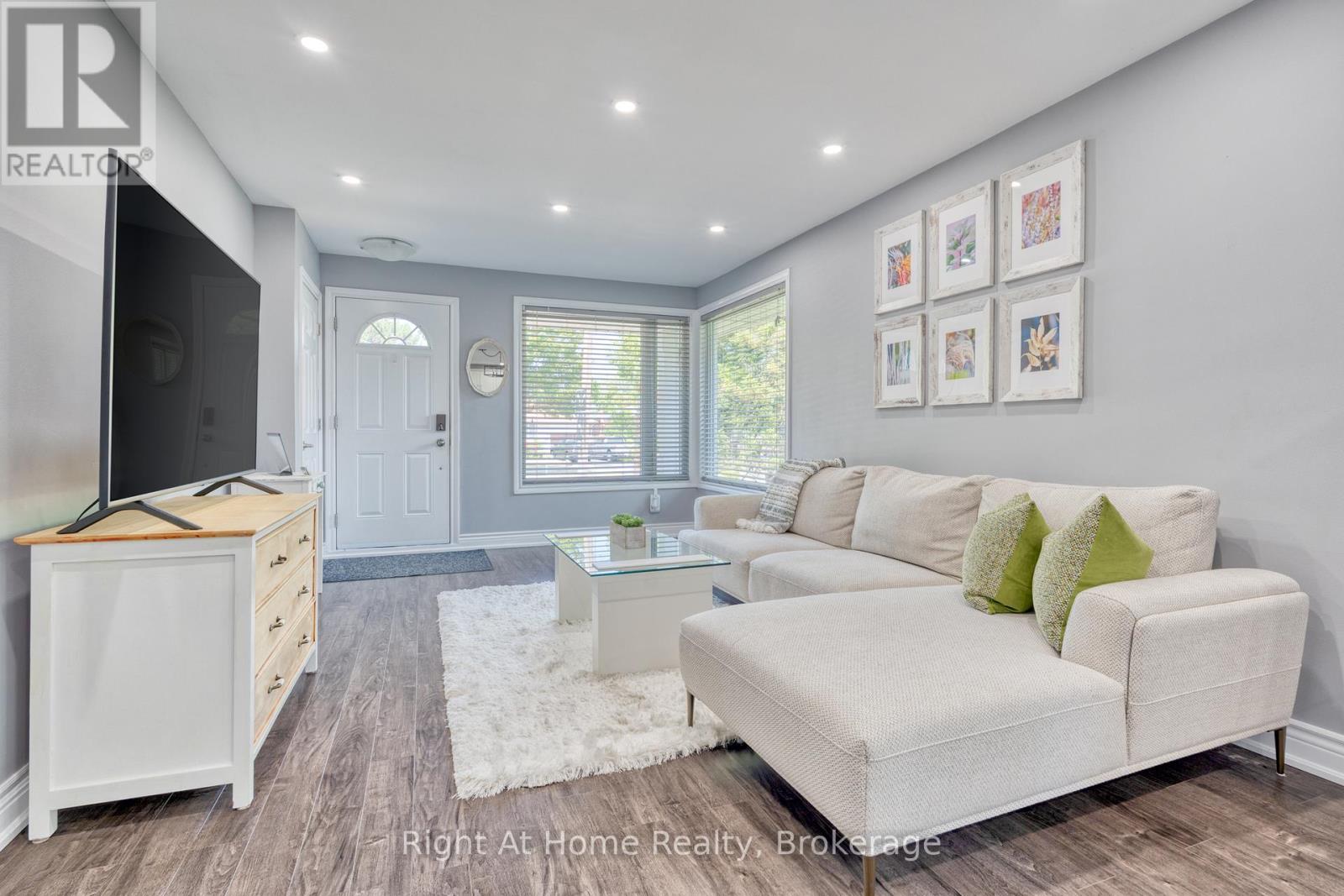 289 1/2 Pelham Road, St. Catharines, Ontario  L2S 3B1 - Photo 4 - X12796284