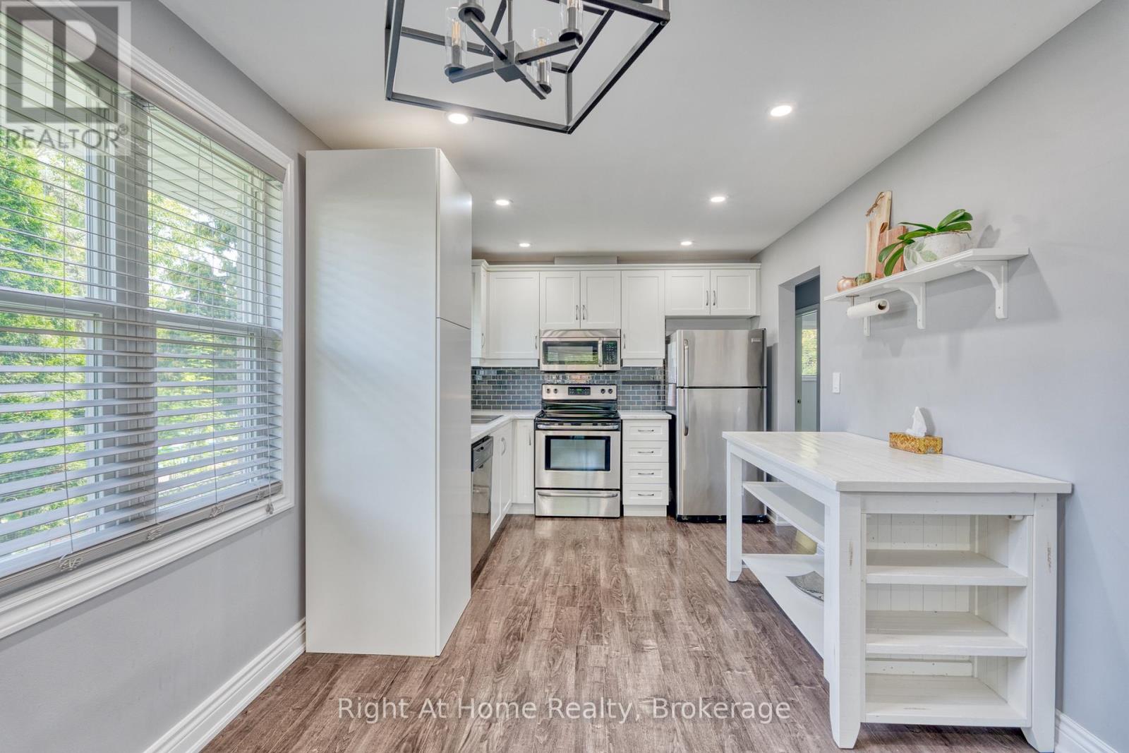 289 1/2 Pelham Road, St. Catharines, Ontario  L2S 3B1 - Photo 7 - X12796284