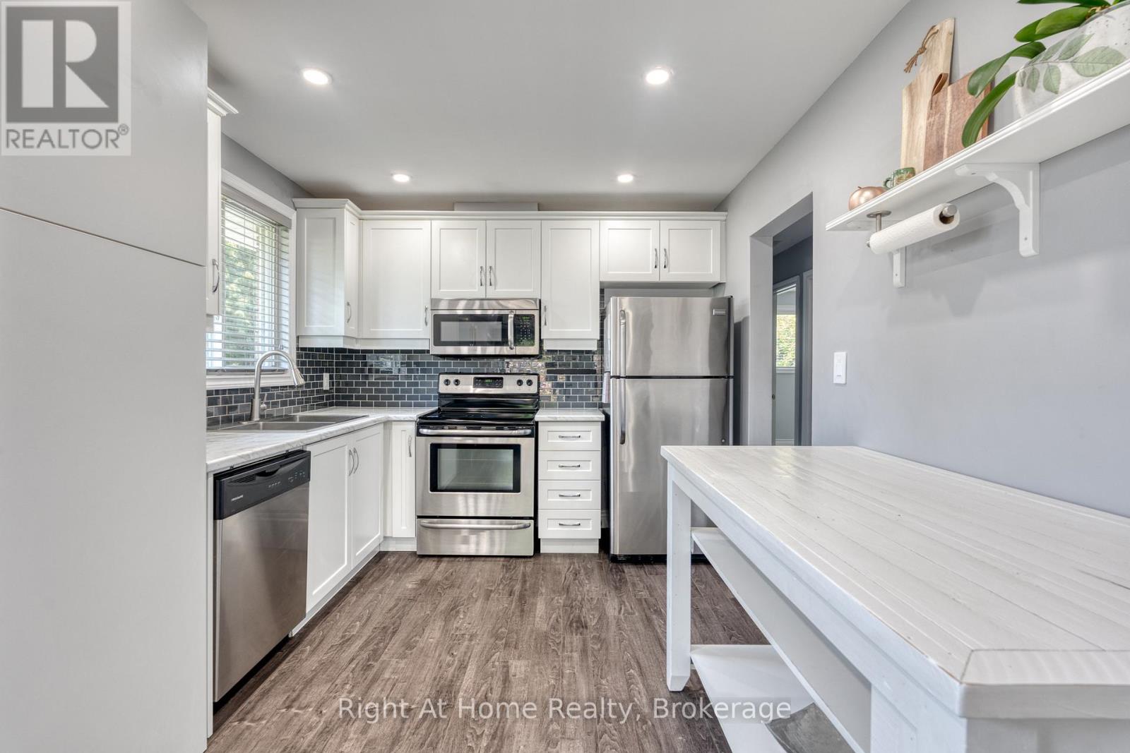 289 1/2 Pelham Road, St. Catharines, Ontario  L2S 3B1 - Photo 9 - X12796284