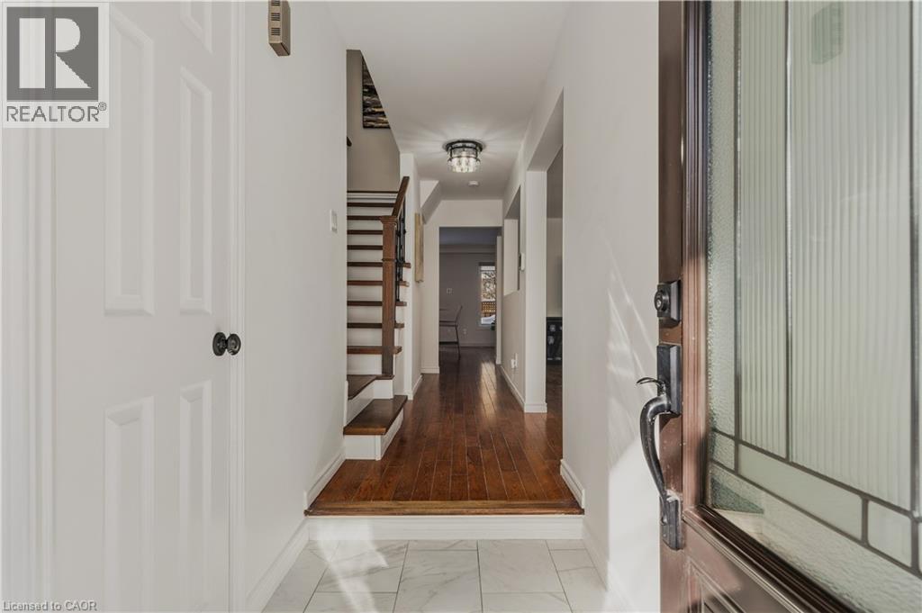 5255 Lakeshore Road Unit# 20, Burlington, Ontario  L7L 5X6 - Photo 2 - 40805378