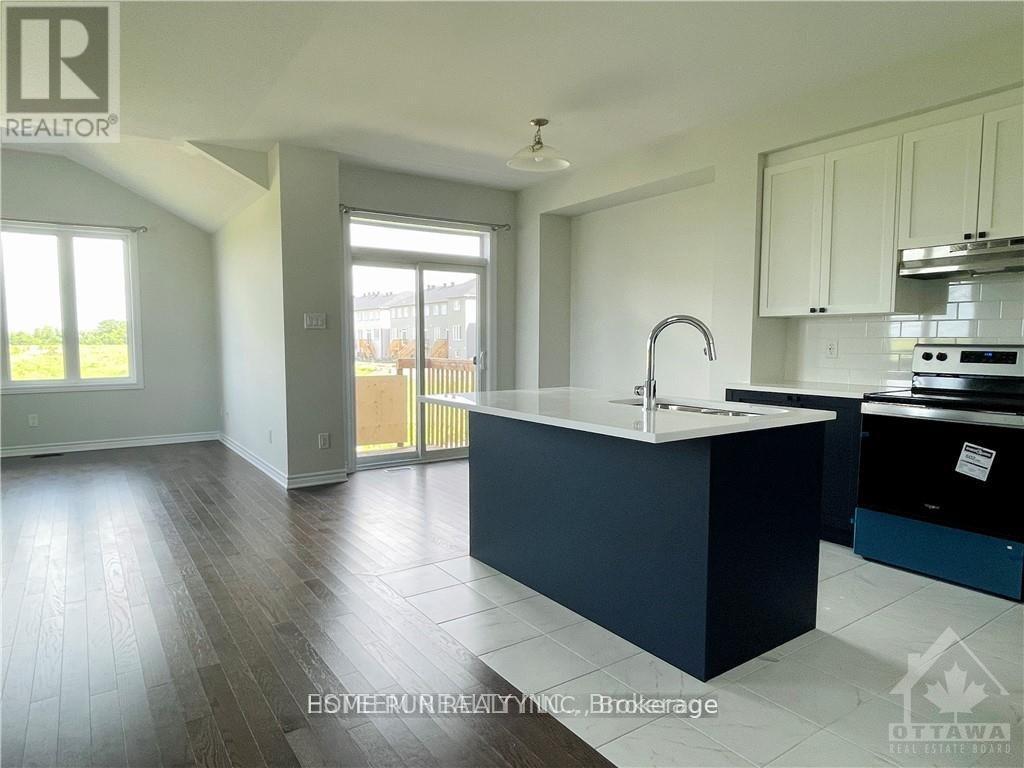 634 Flagstaff Drive, Ottawa, Ontario  K2J 7J6 - Photo 9 - X12796288