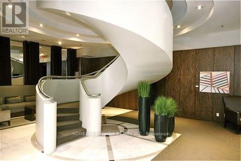 407 - 438 Richmond Street W, Toronto, Ontario  M5V 3S6 - Photo 3 - C12796270