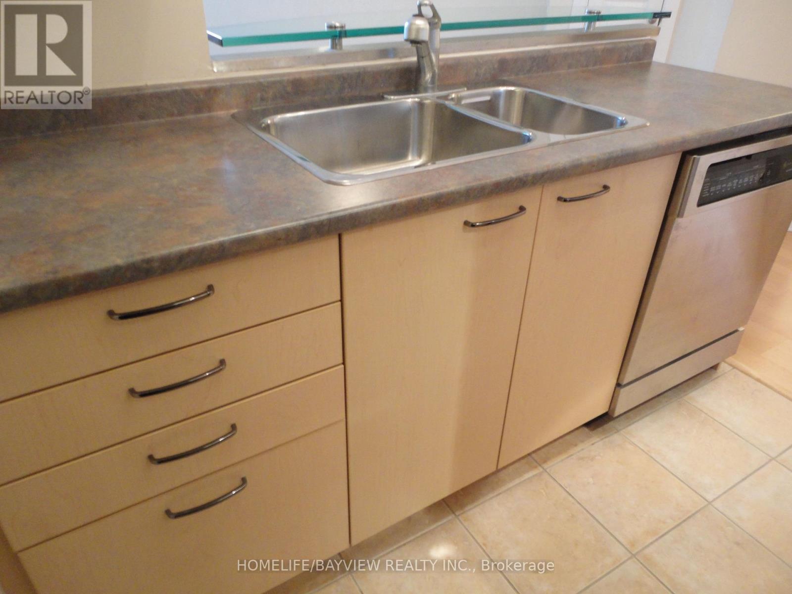 407 - 438 Richmond Street W, Toronto, Ontario  M5V 3S6 - Photo 7 - C12796270