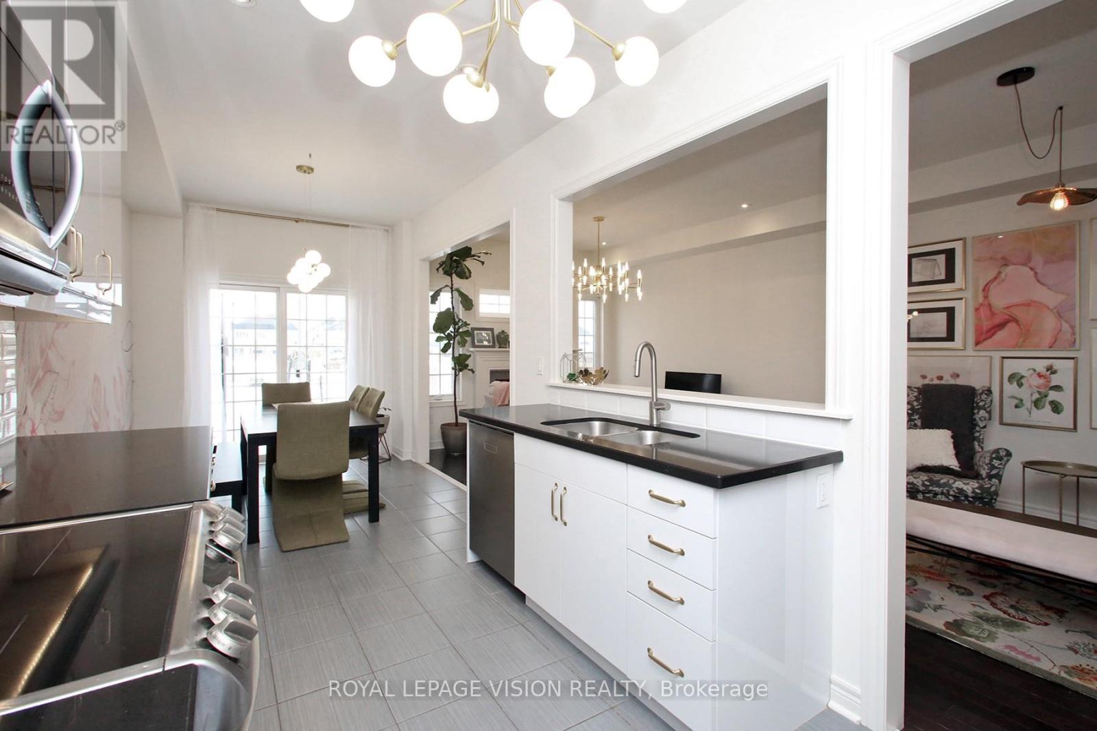 25 Jevons Drive, Ajax, Ontario  L1Z 0Z5 - Photo 10 - E12796292