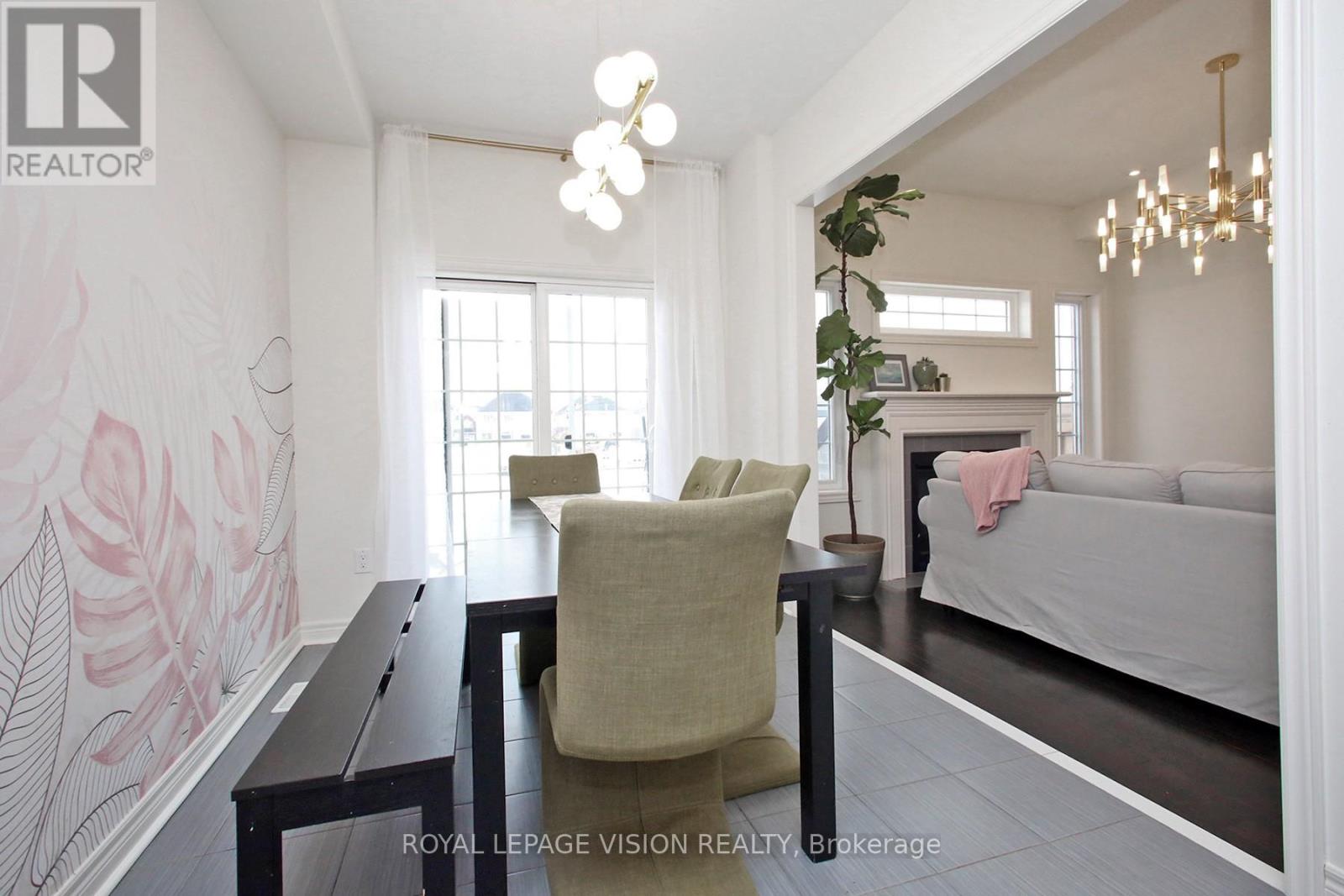 25 Jevons Drive, Ajax, Ontario  L1Z 0Z5 - Photo 7 - E12796292