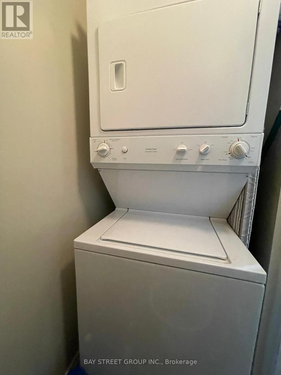 2408 - 225 Webb Drive, Mississauga, Ontario  L5B 4P2 - Photo 18 - W12796276