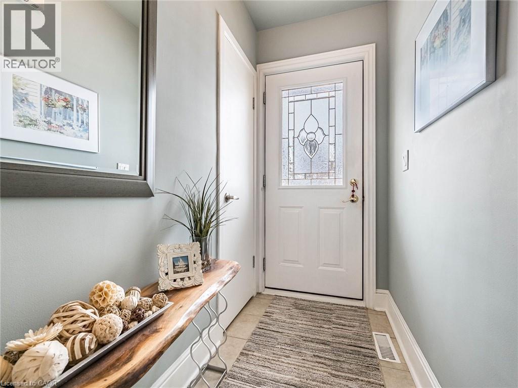 20 Hillier Crescent, Brantford, Ontario  N3R 1X1 - Photo 4 - 40805460