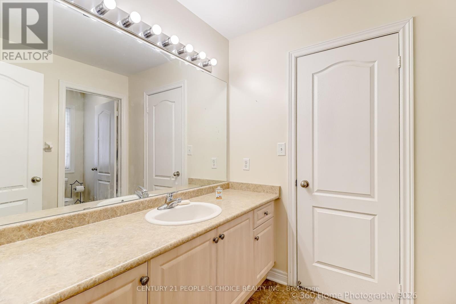 2168 Colonel William Parkway, Oakville, Ontario  L6M 0B8 - Photo 34 - W12644830