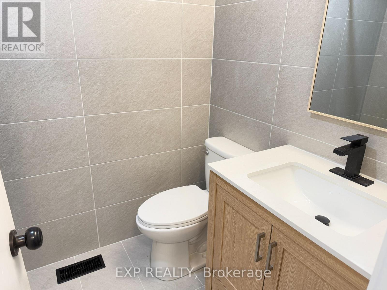 377 Vesta Place, London East, Ontario  N5Y 1G4 - Photo 10 - X12796302