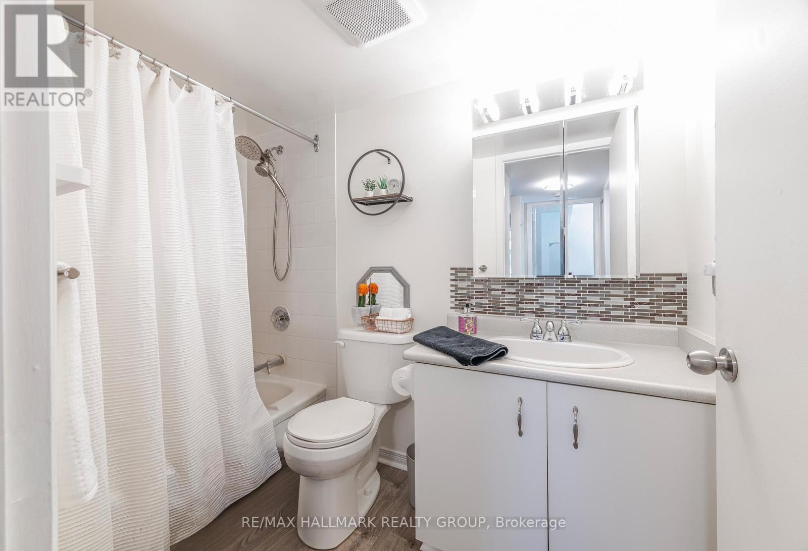 302 - 318 Lorry Greenberg Drive, Ottawa, Ontario  K1T 2R5 - Photo 22 - X12796308