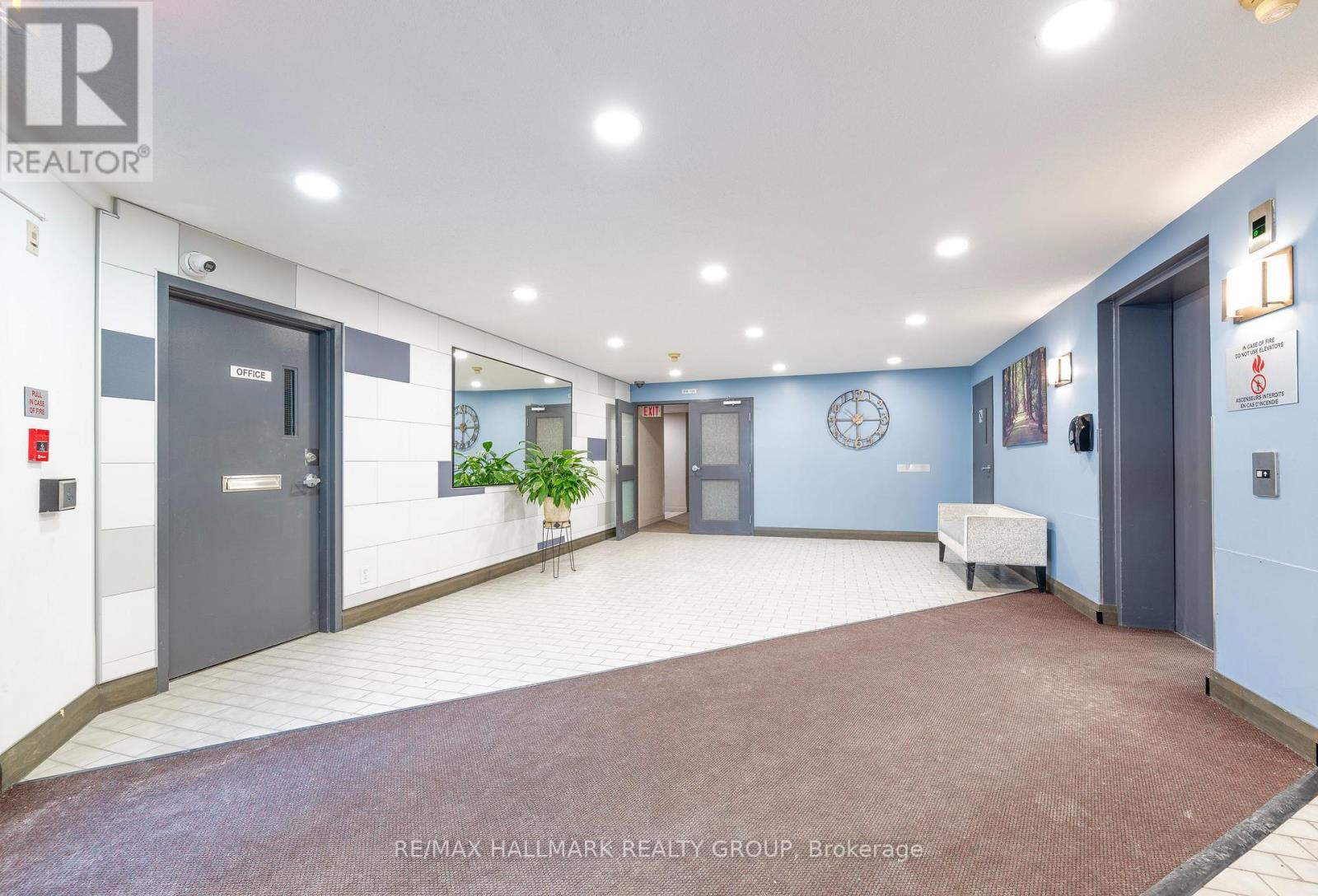 302 - 318 Lorry Greenberg Drive, Ottawa, Ontario  K1T 2R5 - Photo 4 - X12796308