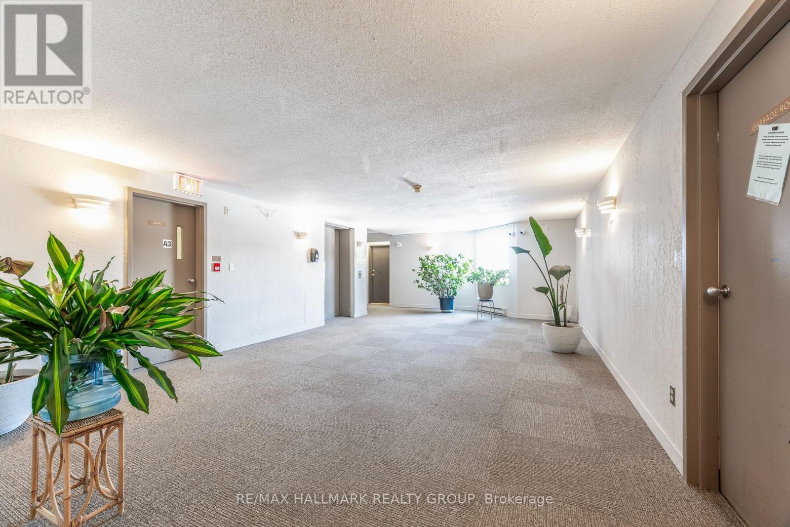 302 - 318 Lorry Greenberg Drive, Ottawa, Ontario  K1T 2R5 - Photo 6 - X12796308