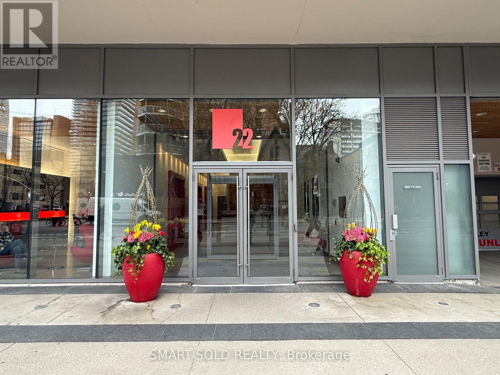 1608 - 22 Wellesley Street E, Toronto, Ontario  M4Y 1G3 - Photo 2 - C12796312