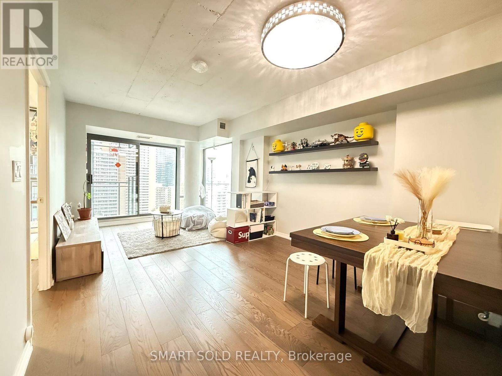 1608 - 22 Wellesley Street E, Toronto, Ontario  M4Y 1G3 - Photo 3 - C12796312