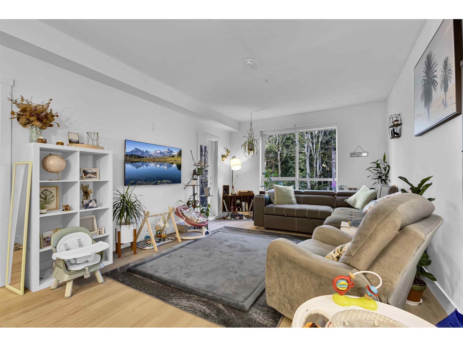 304 3480 146a Street, Surrey, British Columbia  V4P 0H6 - Photo 8 - R3090211