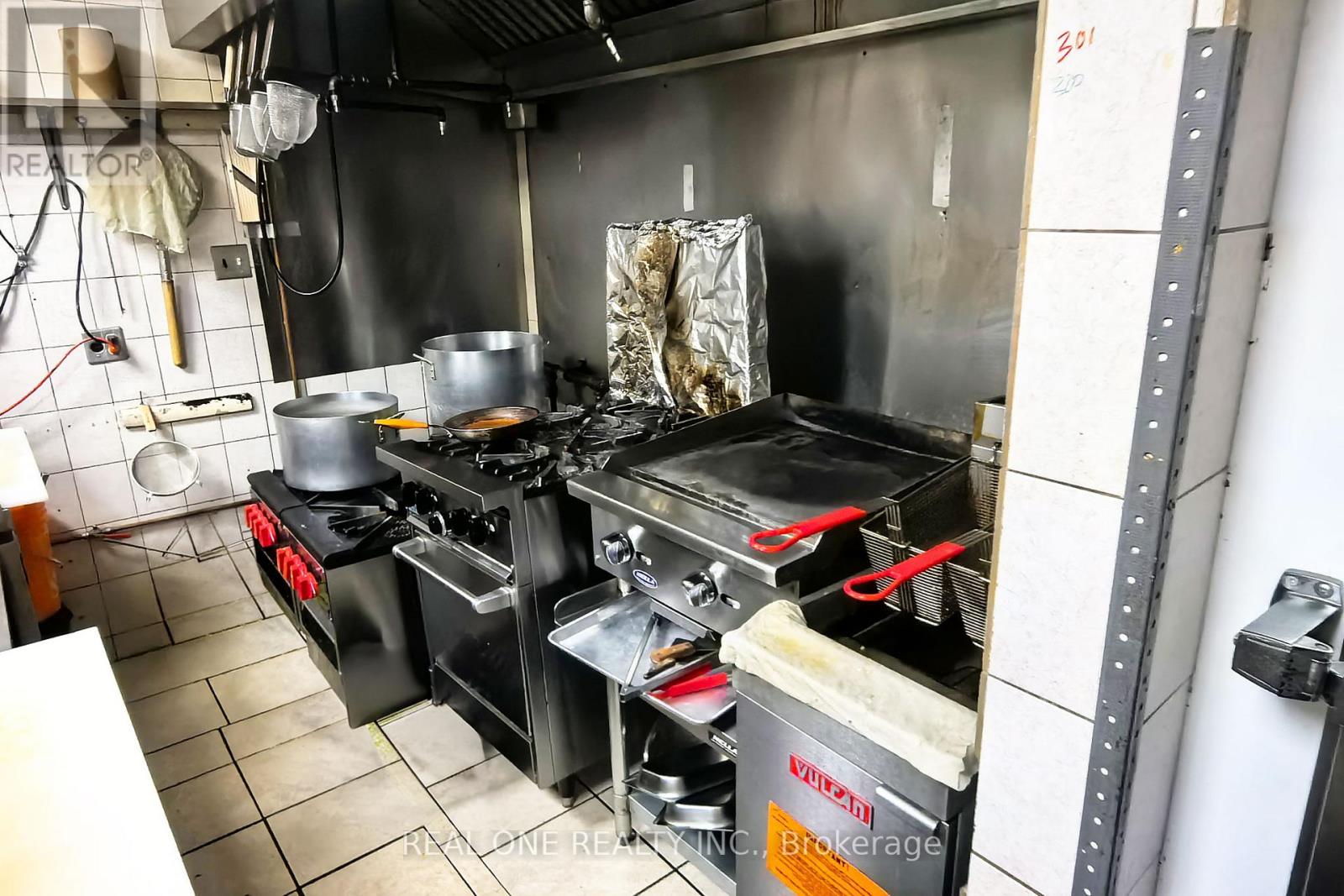 126 Victoria Street W, New Tecumseth, Ontario  L9R 1L7 - Photo 11 - N12796306